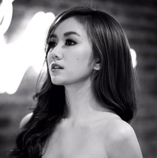 ปังสุดๆ !!
"พ่อเอ" ถ่ายแฟชั่นเซ็ตแรกกับ "ลูกแป้ง"