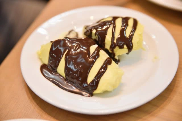 โรงแรมใบหยกสกายเอาใจคนรักทุเรียนด้วยบุฟเฟ่ต์ผลไม้ทานได้ไม่อั้น