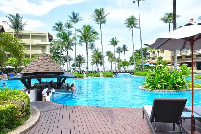 Chic-in : โรงแรม แมริออท รีสอร์ท ภูเก็ต เมอรีน บีช เสน่ห์แห่งท้องทะเลเกาะภูเก็ต