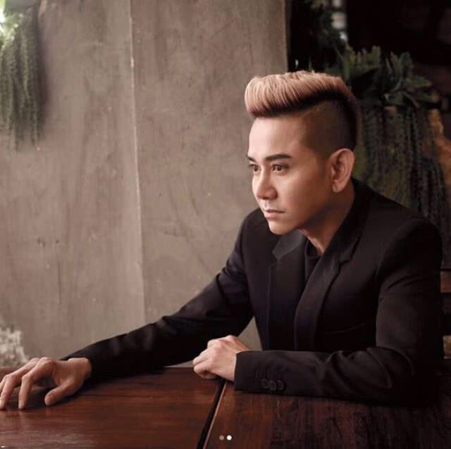 ปังสุดๆ !!
"พ่อเอ" ถ่ายแฟชั่นเซ็ตแรกกับ "ลูกแป้ง"
