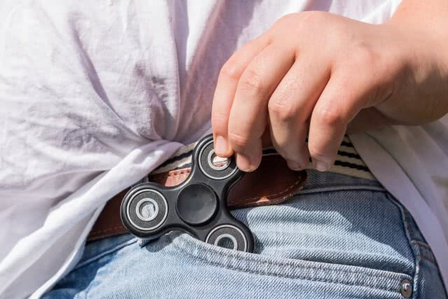 Fidget Spinner ฝึกสมาธิหรือแค่แก้เหงา