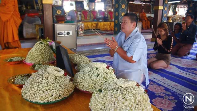 ป้าอ้วนสุดเฮง! ถูกหวยติดต่อกัน 70 งวดรอบนี้รับเงินกว่า 5 ล้าน