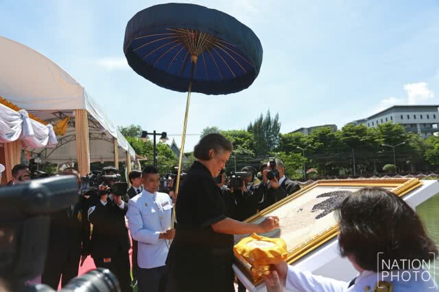 สมเด็จพระเทพฯ เสด็จพระราชดำเนิน เป็นองค์ประธานในพิธีเปิดงานวันข้าวและชาวนาแห่งชาติ