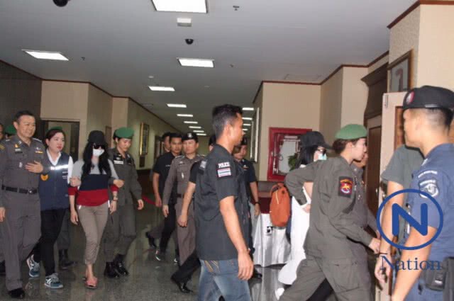 ผบ.ตร.สอบปากคำ
"เปรี้ยว-เอิร์น-แจ้"ทีมสาวฆ่าหั่นศพ