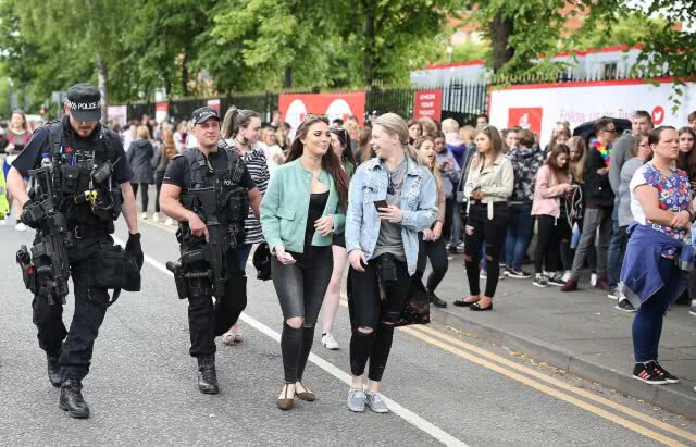 "อะรีอาน่า" เปิดคอนเสิร์ต "One Love Manchester" ระดมทุน 2.6 ล้านเหรียญ ช่วยเหยื่อระเบิด