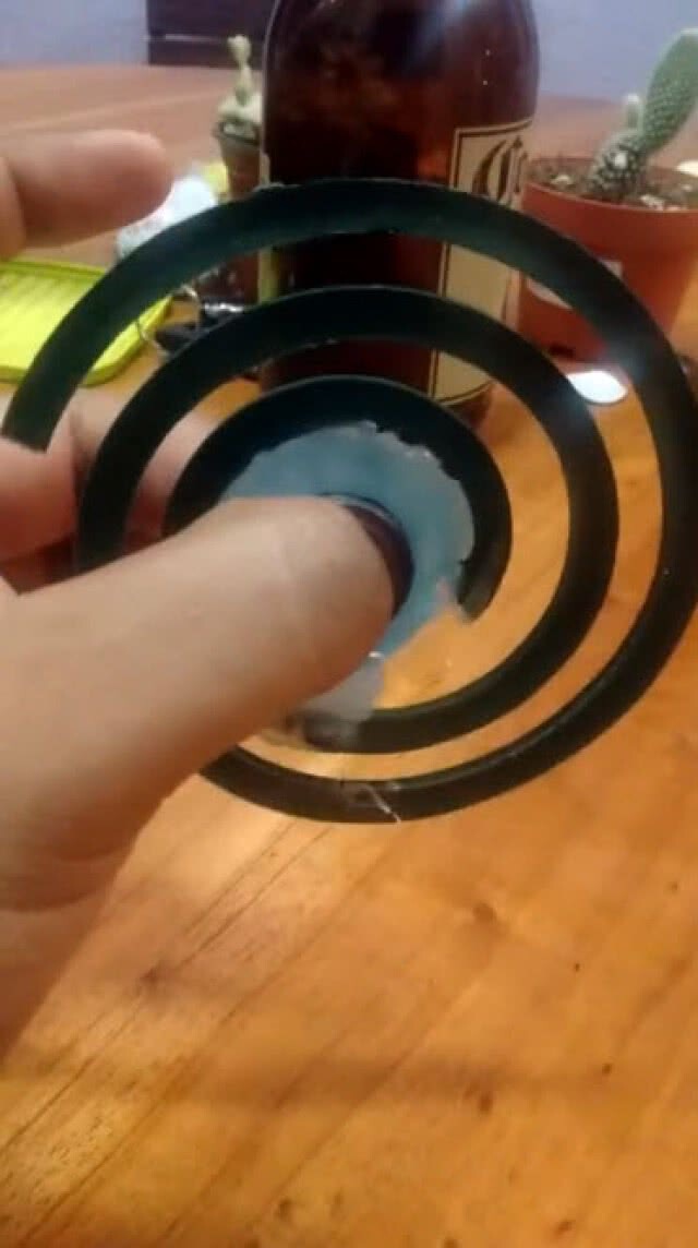 ไม่เห็นต้องซื้อ!
"Hand Spinner" แสนประหยัด ทำเองก็ได้