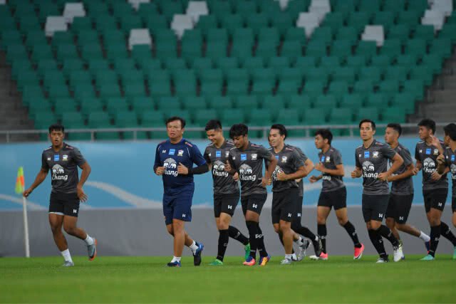 เปิดโผเบอร์เสื้อ "ทัพช้างศึก" อุ่นเครื่องอุซเบฯ