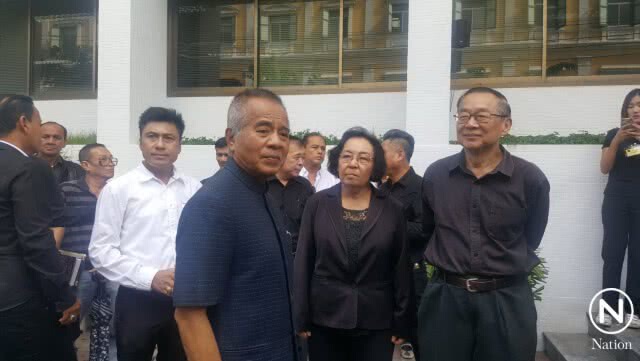 17 นปช.ขึ้นศาลทหาร สอบคำให้การ คดีฝ่าฝืนคำสั่ง คสช. กรณีเปิดศูนย์ปราบโกงประชามติ