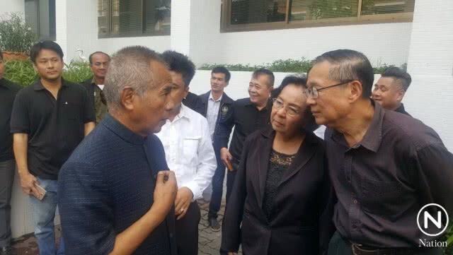 17 นปช.ขึ้นศาลทหาร สอบคำให้การ คดีฝ่าฝืนคำสั่ง คสช. กรณีเปิดศูนย์ปราบโกงประชามติ