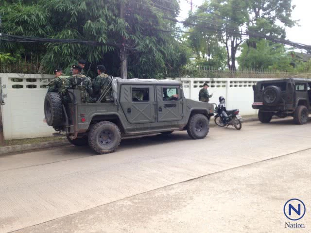 ทหารปิดล้อมตรวจค้น! บ้าน "ชัยวุฒิ บรรณวัฒน์" รองหัวหน้าพรรคประชาธิปัตย์