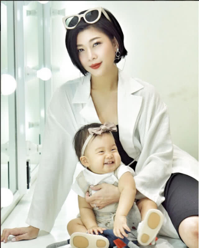"กุ๊บกิ๊บ-บุ๋ม" ดราม่าเดือด!! เรื่องไนน์เอ็นฯ
ล่าสุดเคลียร์ชัดแล้ว