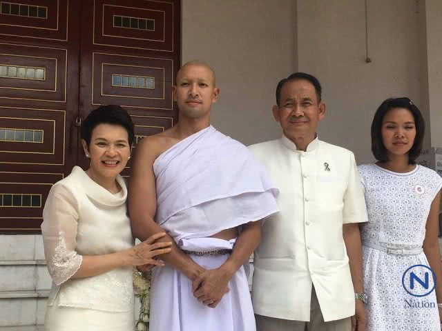 "เกรท-วรินทร" บวชทดแทนคุณพ่อแม่
ได้ฉายาทางธรรม "ชวินโท"