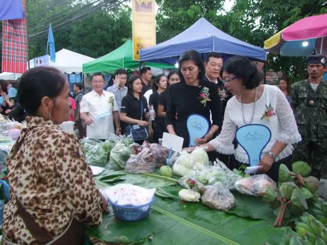 เปิดตลาดต้องชม "ถมหมืดถมมอ" เล่าขานตำนานเมืองเสริมท่องเที่ยว