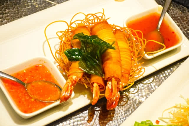 อร่อยปักหมุด : อิ่มอร่อยกับมื้อพิเศษ ณ ห้องอาหารไทย เบซิล โรงแรม Sheraton Grande Sukhumvit กรุงเทพฯ