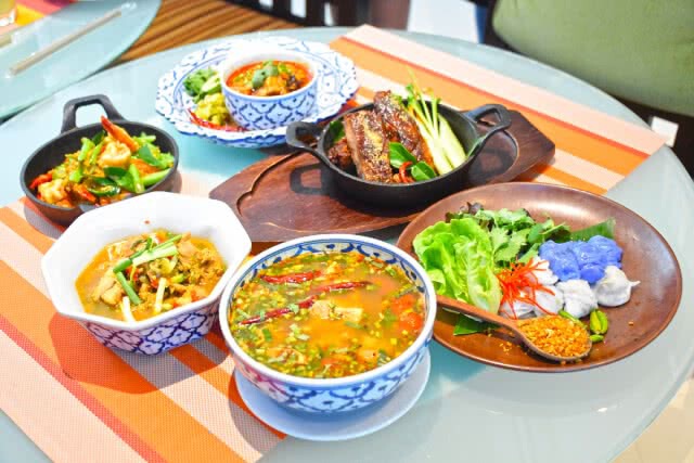 อร่อยปักหมุด : Bangkok Baking Company อาหารไทยสี่ภาค โรงแรม เจดับบลิว แมริออท กรุงเทพฯ