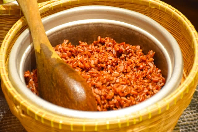 อร่อยปักหมุด : อิ่มอร่อยกับมื้อพิเศษ ณ ห้องอาหารไทย เบซิล โรงแรม Sheraton Grande Sukhumvit กรุงเทพฯ