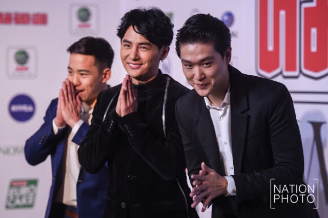 ภาพชุด ดารา-นักแสดง ในงาน คมชัดลึกอวอร์ดครั้งที่14