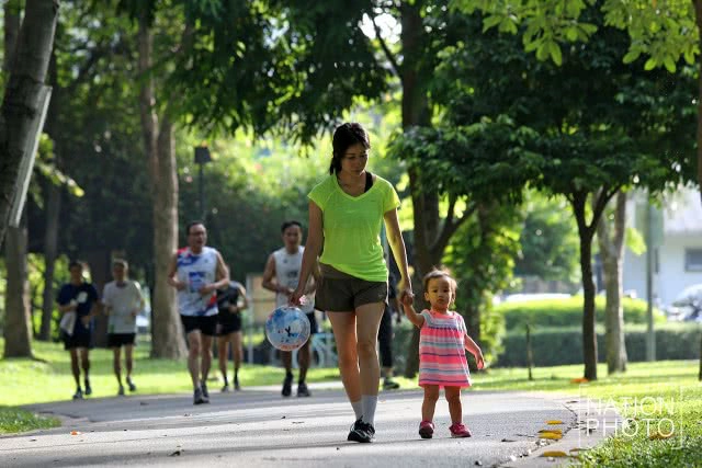 ชาวชุมชนคัดค้านการทางพิเศษฯ
จะยึดสวนสาธารณะพระราม 3