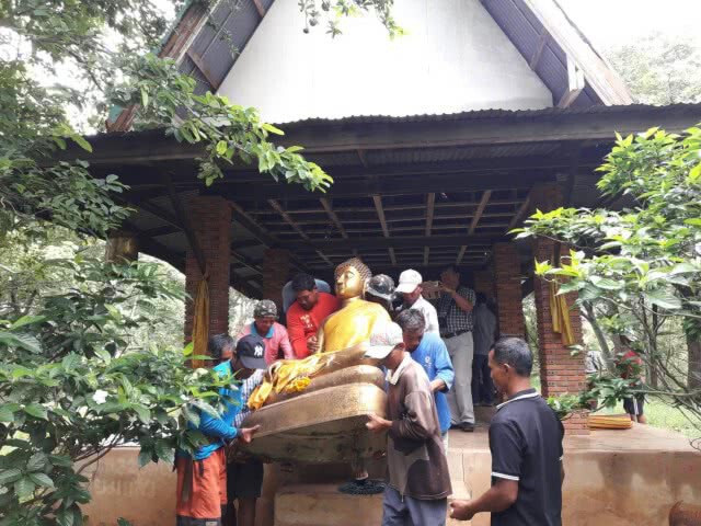 กรมศิลปากรรื้อสิ่งปลูกสร้างหน้าปราสาทเขาโล้น