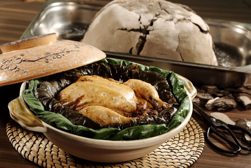 ฮ่องกง ฟิชเชอร์แมน นำเสนอเมนูสุดพิเศษ "เศรษฐีไก่ขอทาน"