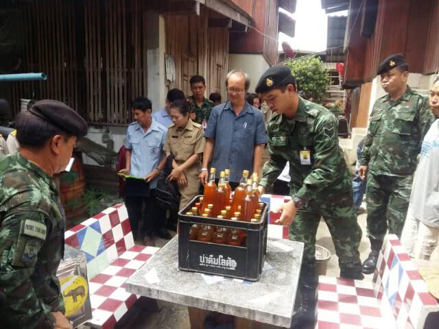 บุกค้น 3 จุดผลิตน้ำผึ้งปลอม