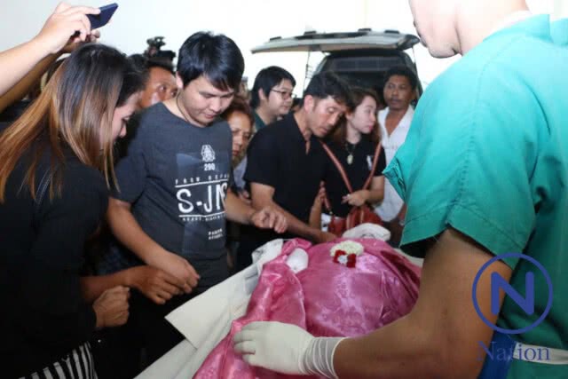 สามี-ญาติ "หญิงตกแอร์พอร์ตลิงค์" ติดต่อขอรับศพแล้ว