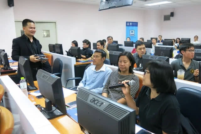 บสย. ปลื้ม SMEs ขอนแก่น ขานรับไทยแลนด์ 4.0 
ลงทะเบียนเรียนทะลุเป้า รับเทรนด์ใหม่ การค้าออนไลน์