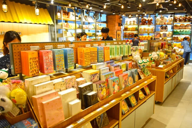 Chic-in : เปิดแล้ว LINE Village Store สาขาแรกของเมืองไทย เดินหน้าเปิด LINE Village Bangkok ปลายปีนี้