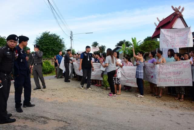 ตร.กว่า100นายคุมตัวอดีตเภสัชกรทำแผน