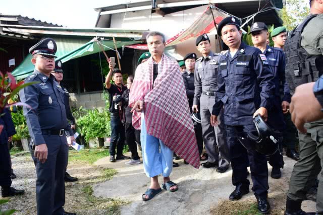 ตร.กว่า100นายคุมตัวอดีตเภสัชกรทำแผน
