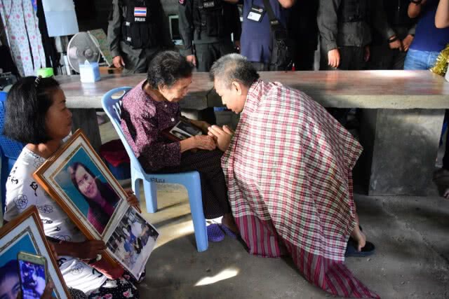 ตร.กว่า100นายคุมตัวอดีตเภสัชกรทำแผน