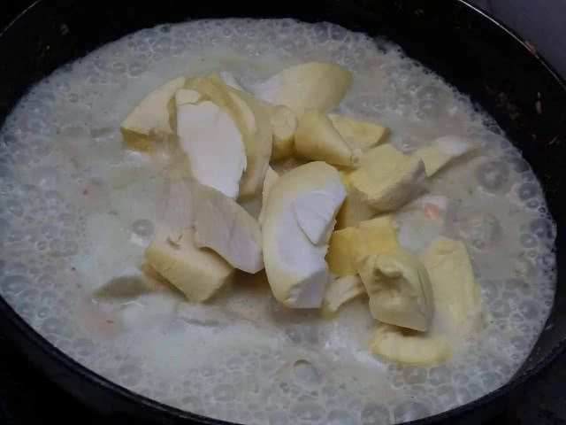 แกงเขียวหวานไก่ทุเรียน  สูตรพริกแกงแม่น้าคม เมนูผลไม้ตามฤดูกาล