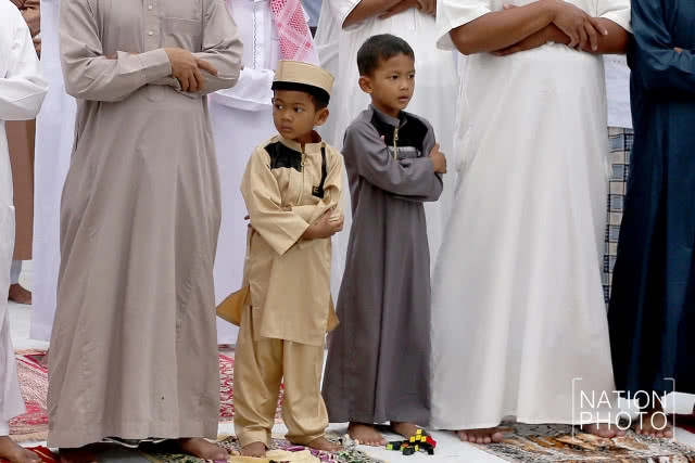 ละหมาดชายทะเลสงขลา วันฮารีรายอ