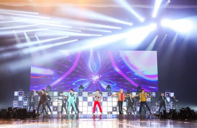 ประทับใจแฟนคลับ! ปิดท้ายทัวร์คอนเสิร์ต SHINee WORLD V สุดตระการตาแล้วที่ไทย