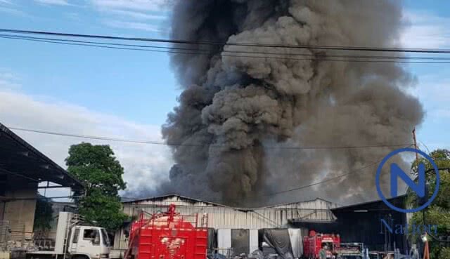 ไฟไหม้โรงงานพีวีซี 18 ชม. สูญเสียเกือบ200ล้าน