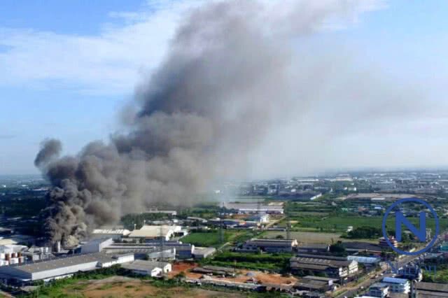 ไฟไหม้โรงงานพีวีซี 18 ชม. สูญเสียเกือบ200ล้าน