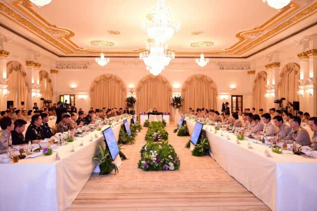 สมเด็จพระเทพฯ เสด็จฯประชุมคณะกรรมการอำนวยการจัดงานพระราชพิธีถวายพระเพลิงพระบรมศพฯ