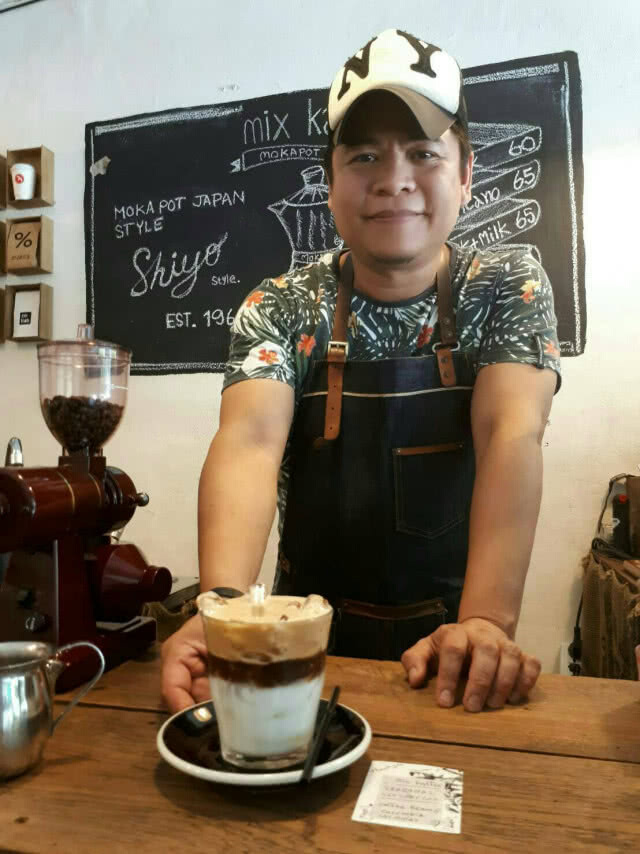 "บาริสต้า" อาชีพคนรุ่นใหม่
ฝีมือขั้นเทพ เสน่ห์ร้านกาแฟเชียงใหม่
