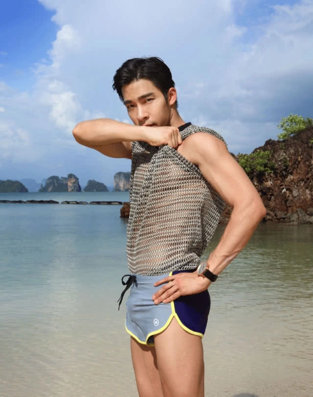 ณัฐ ศักดาทร อวดของดีถ่ายเซ็กซี่จัดเต็มอีกรอบ ทิ้งทวนซัมเมอร์