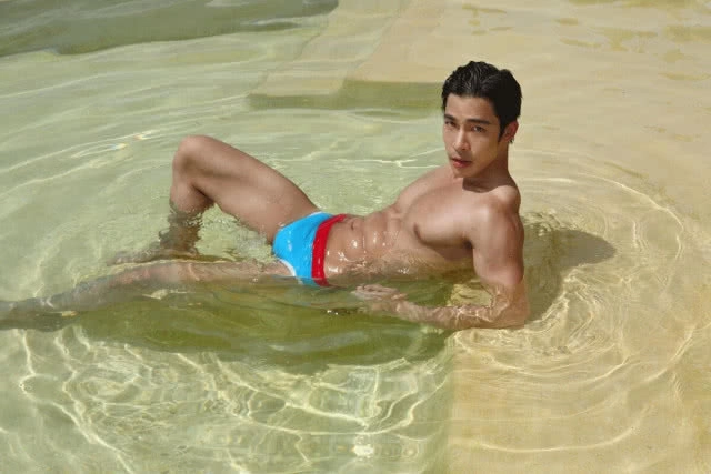 ณัฐ ศักดาทร อวดของดีถ่ายเซ็กซี่จัดเต็มอีกรอบ ทิ้งทวนซัมเมอร์