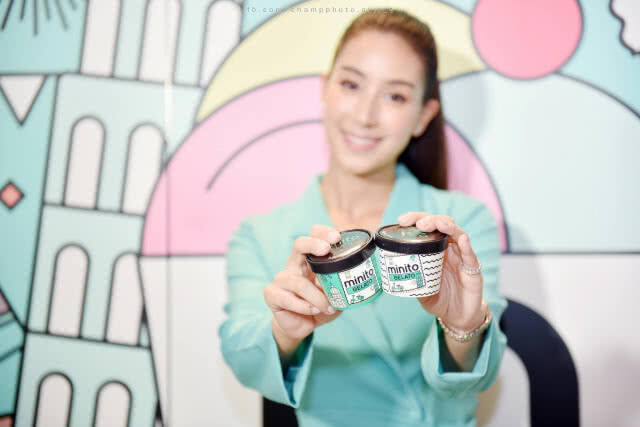 เปิดตัว ไอศกรีม Minito Gelato ของสาวสวย น้องมิ้น ชาลิดา พบปะพูดคุยกับ Blogger สายอาหาร