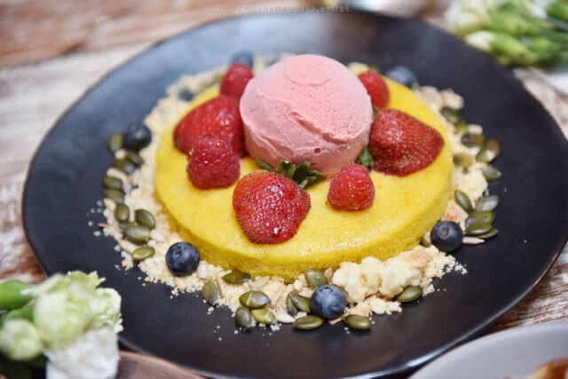 เปิดตัว ไอศกรีม Minito Gelato ของสาวสวย น้องมิ้น ชาลิดา พบปะพูดคุยกับ Blogger สายอาหาร