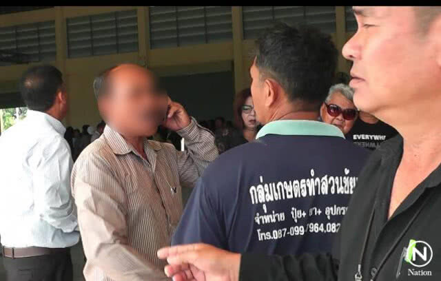 สท.ฉุน! ชกหน้าชาวบ้าน ถูกทวงถามงบช่วยน้ำท่วมลูกบ้าน