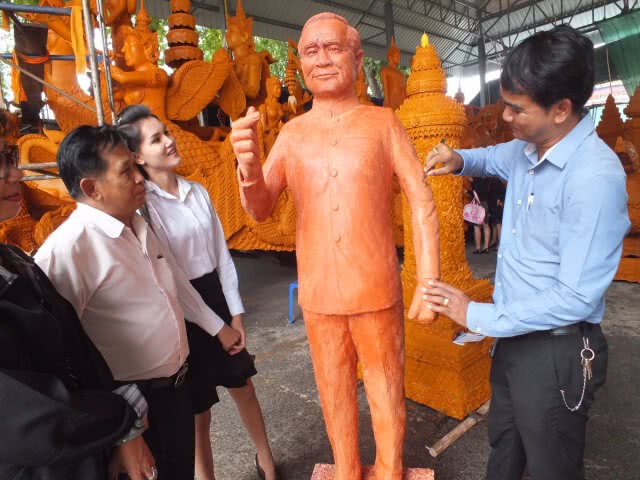 ช่างแกะเทียนรูปนายกฯตู่ ทำมินิฮาร์ท