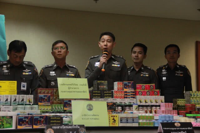 ปคบ.จับยาและอาหารสัตว์ไม่ได้มาตรฐาน ซุกบ้านย่านดอนเมือง