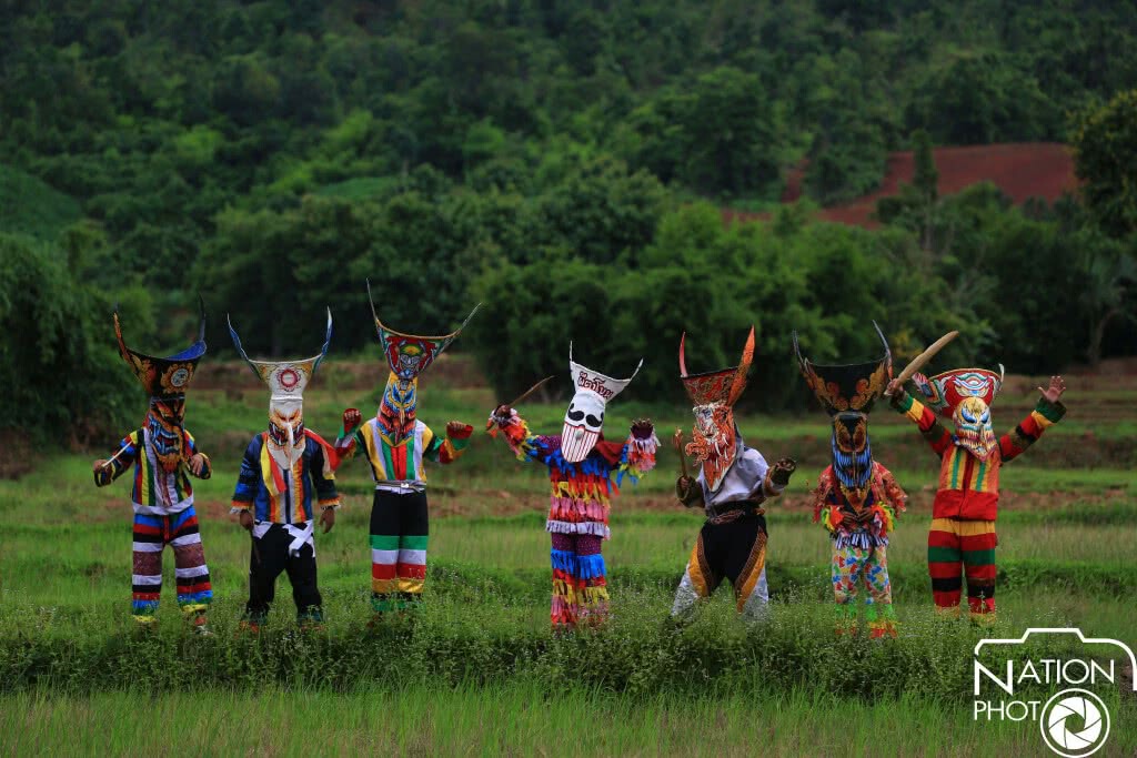 สีสันผีตาโขนโบราณ สีสันผีตาโขนโบราณ