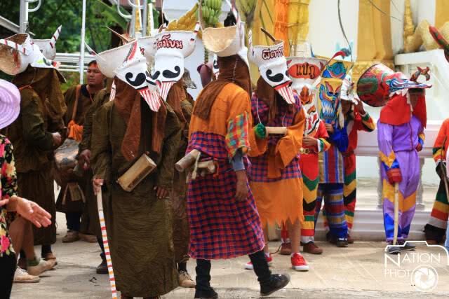 สีสันผีตาโขนโบราณ