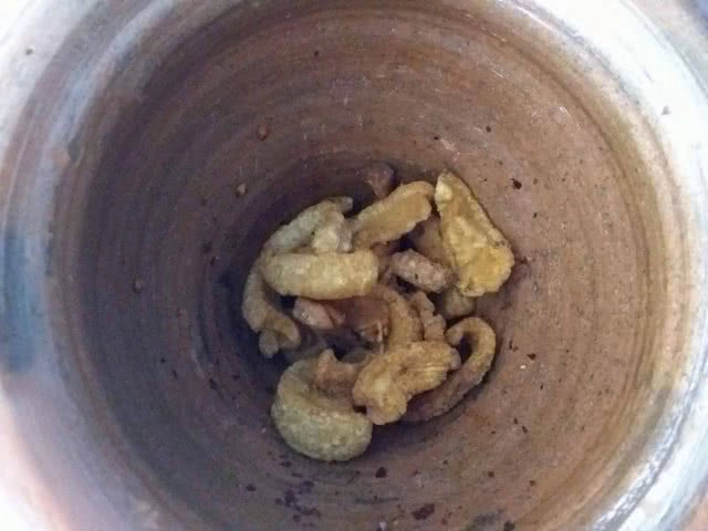 ครัวน้าคม : น้ำพริกกากหมู สูตรแห้ง กินเล่น กินเป็นกับแกล้ม กับข้าว ได้หมด เก็บง่าย