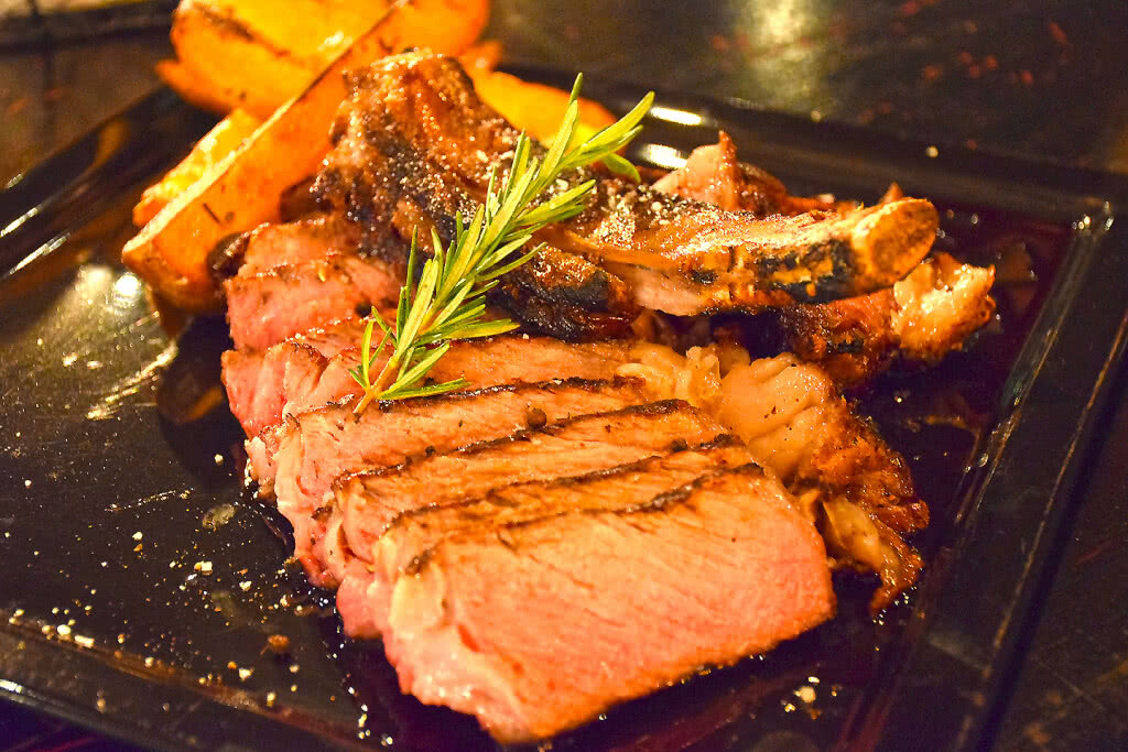 อร่อยปักหมุด : อาหารฝรั่งเศสต้นตำรับพร้อมวิวสวยๆ ที่ห้องอาหาร The Scarlett wine bar & Restaurant