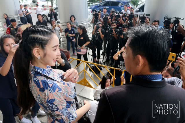 "แพท" รายงานตัวศาลครั้งแรกครบฝากขังคดีฟอกเงินครั้งที่ 5